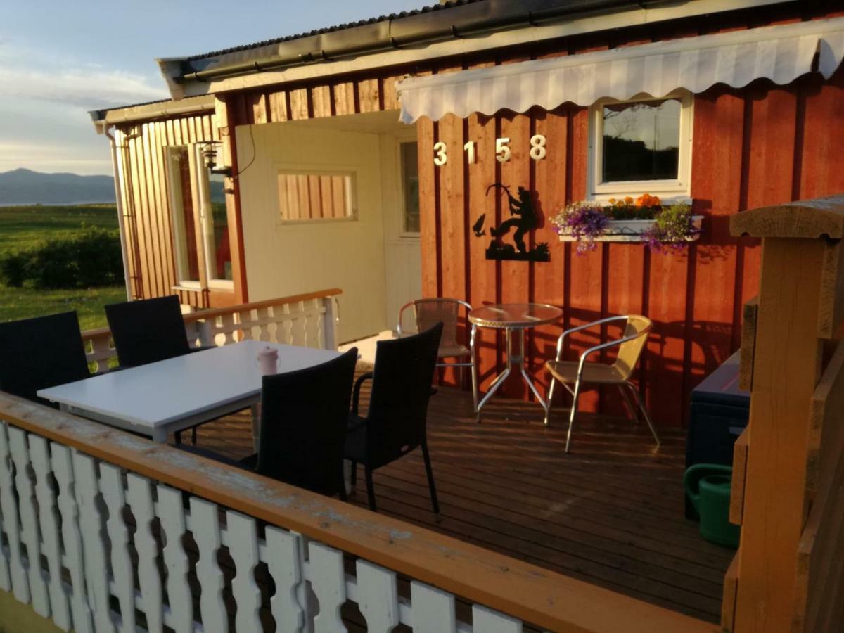 Midnattsolveien 3158,Sommarhusstrand Laukvik Lofoten Norway Luaran gambar