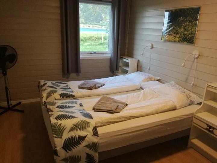 Midnattsolveien 3158,Sommarhusstrand Laukvik Lofoten Norway Luaran gambar