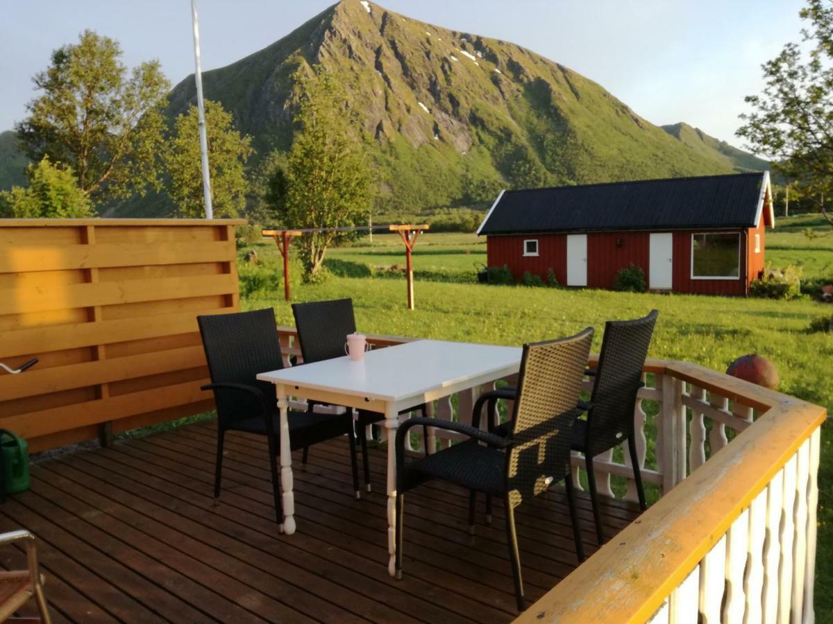 Midnattsolveien 3158,Sommarhusstrand Laukvik Lofoten Norway Luaran gambar