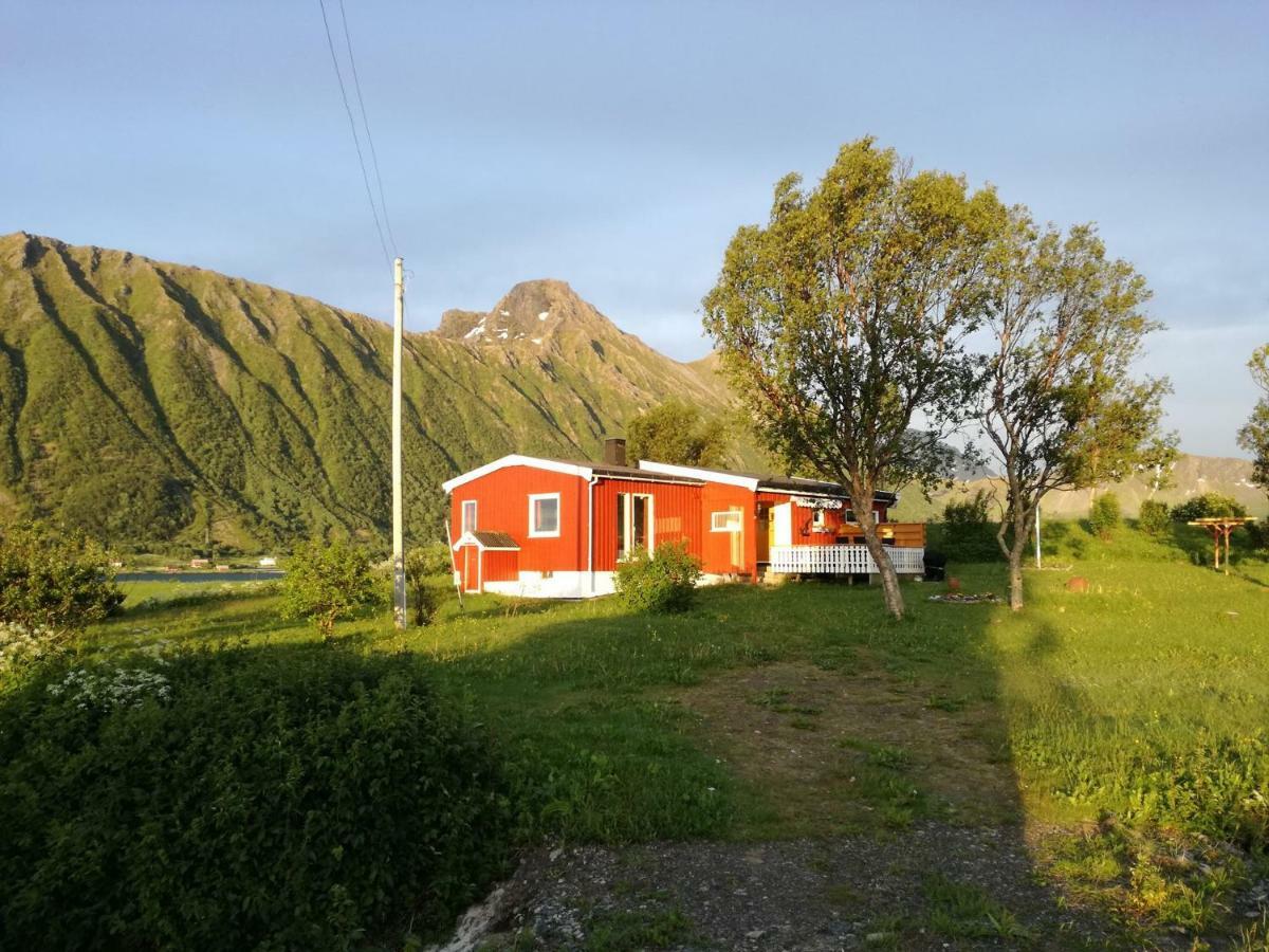 Midnattsolveien 3158,Sommarhusstrand Laukvik Lofoten Norway Luaran gambar
